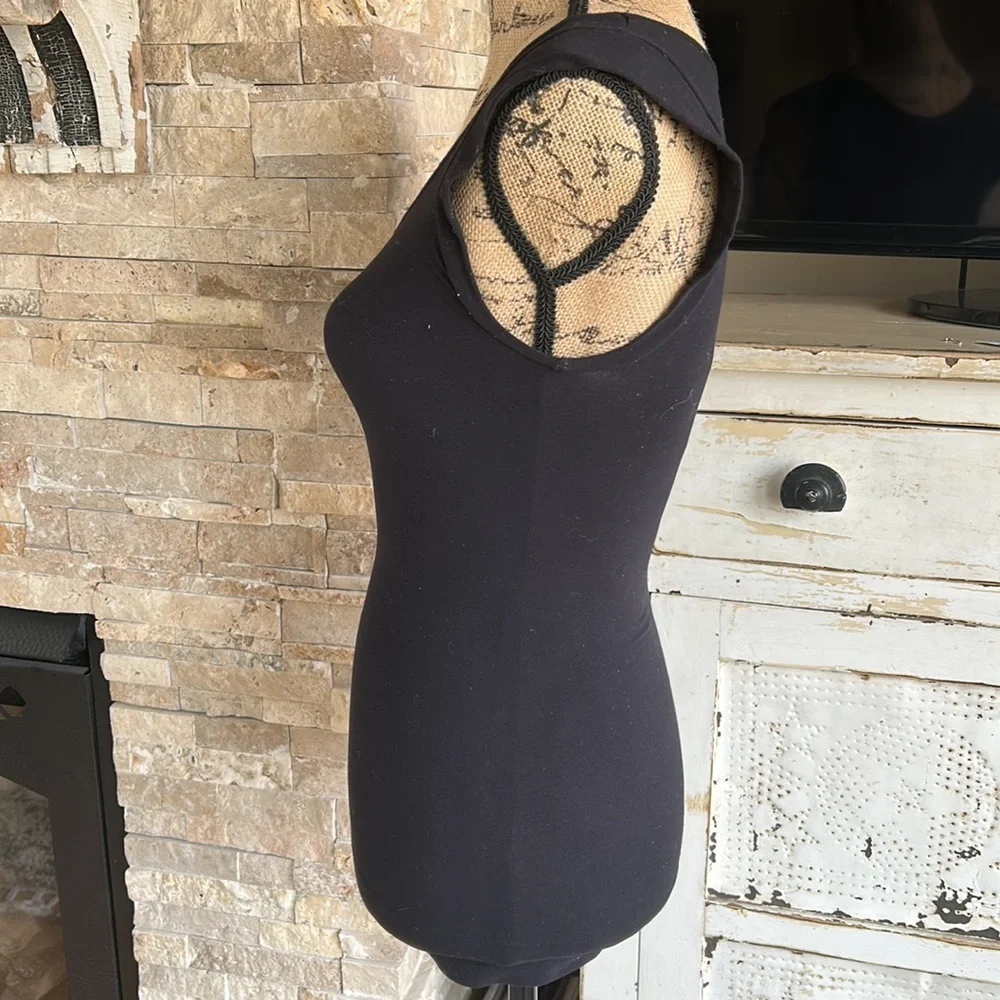 Spanx black scoop neck cap sleeve body shaper shapewear